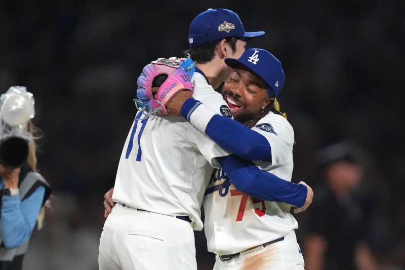 Do Dodgers or Blue Jays have home field advantage in the World Series?